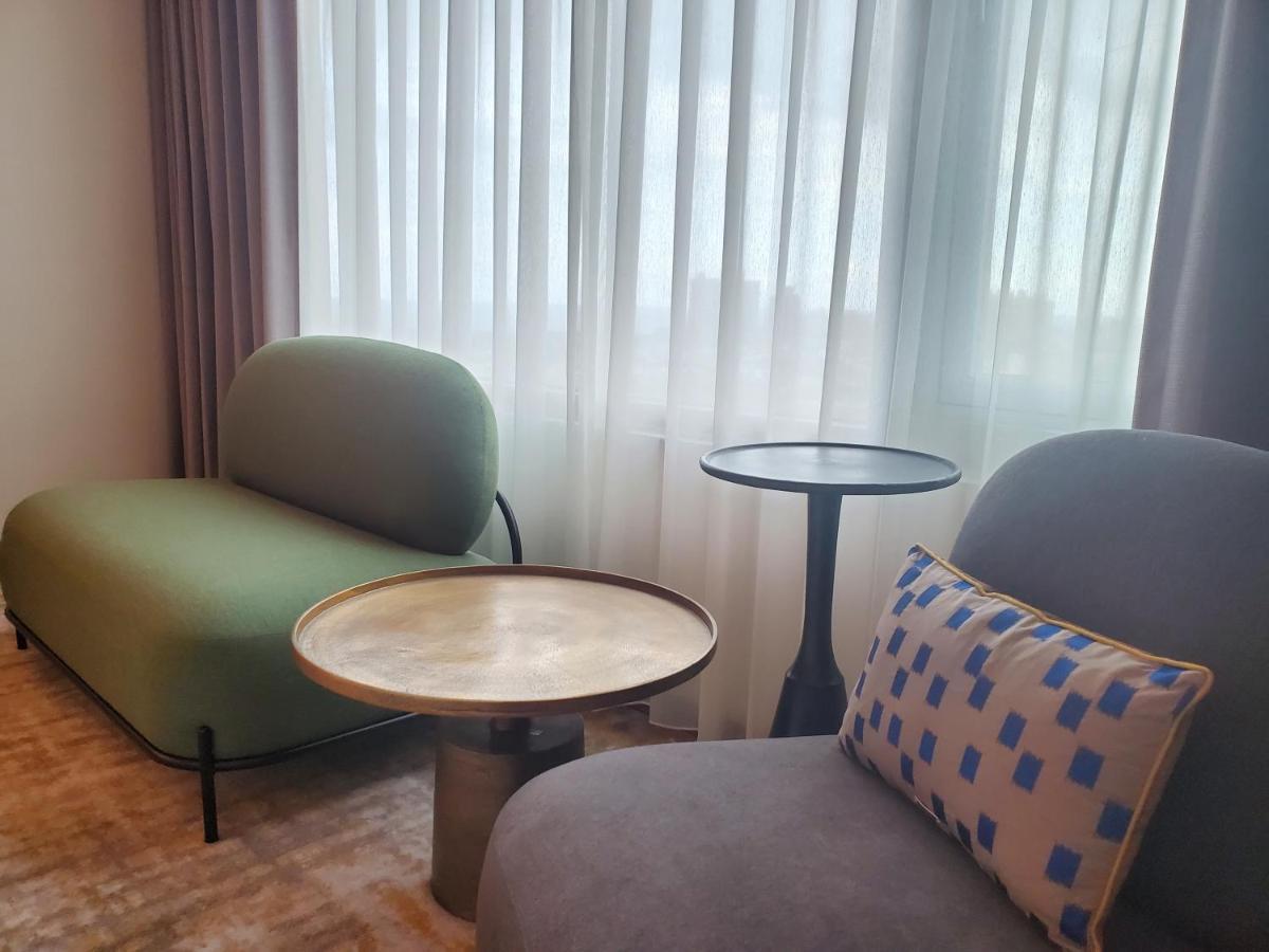 Parkview Hotels & Resorts Hualien City Exterior photo A room at the hotel