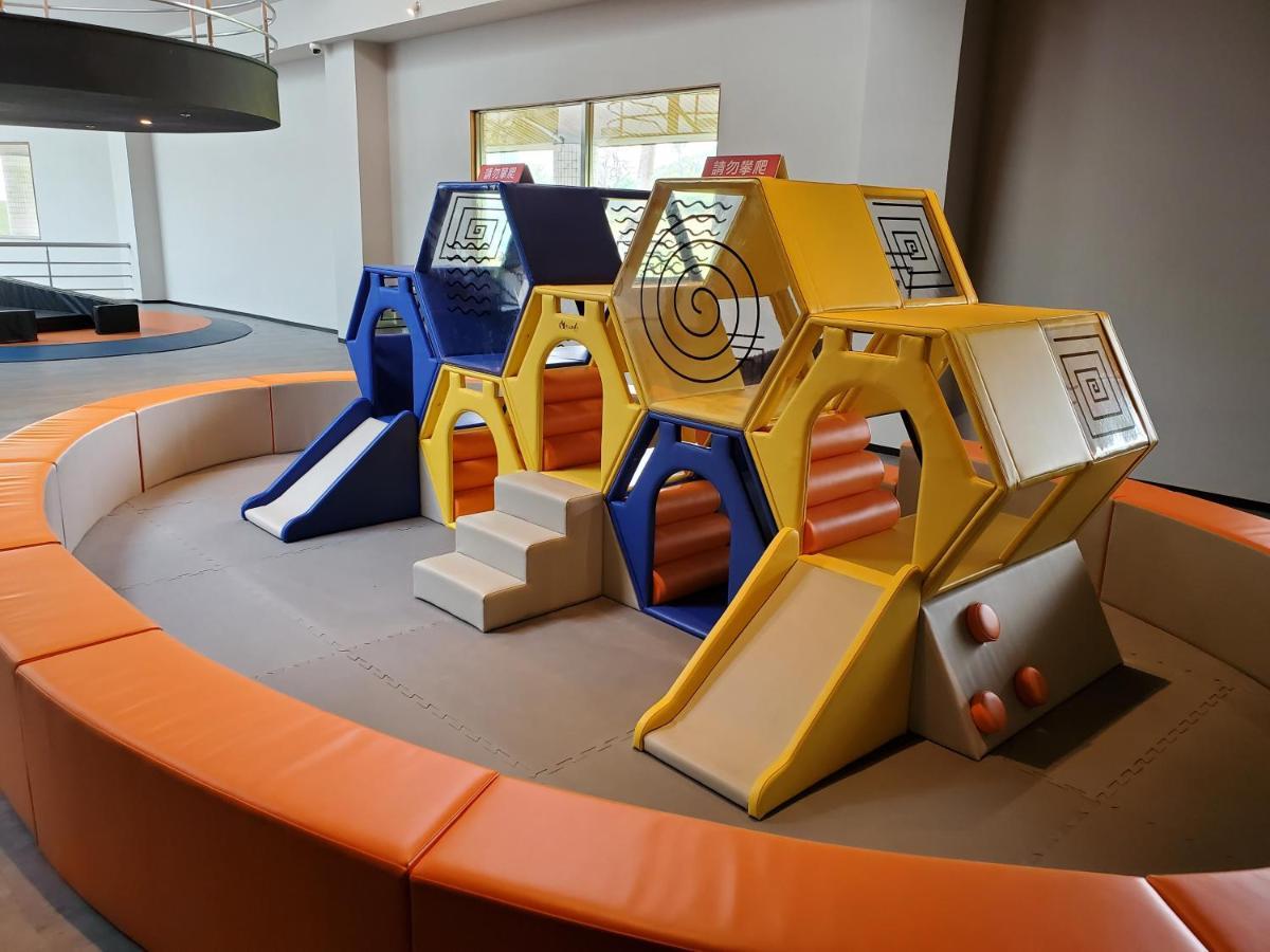 Parkview Hotels & Resorts Hualien City Exterior photo The children's area
