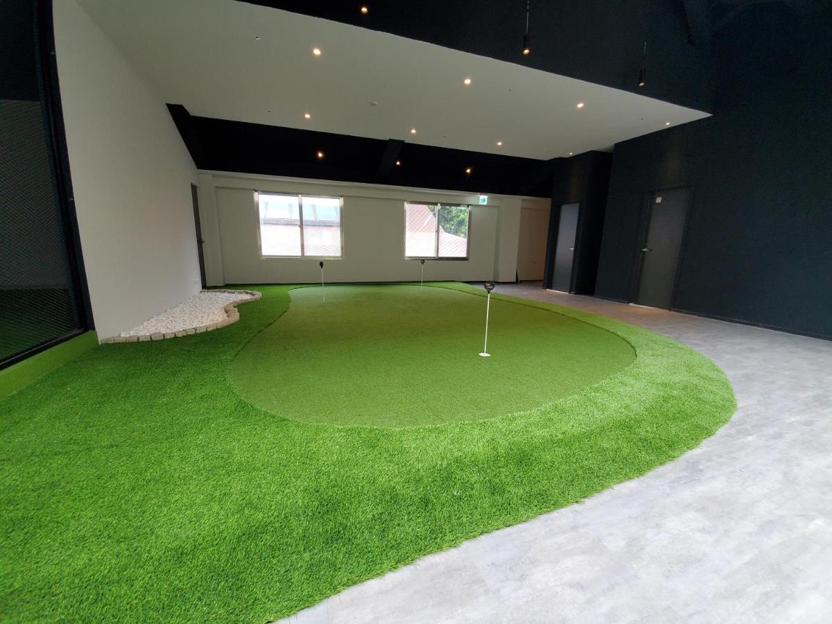 Parkview Hotels & Resorts Hualien City Exterior photo Indoor putting green